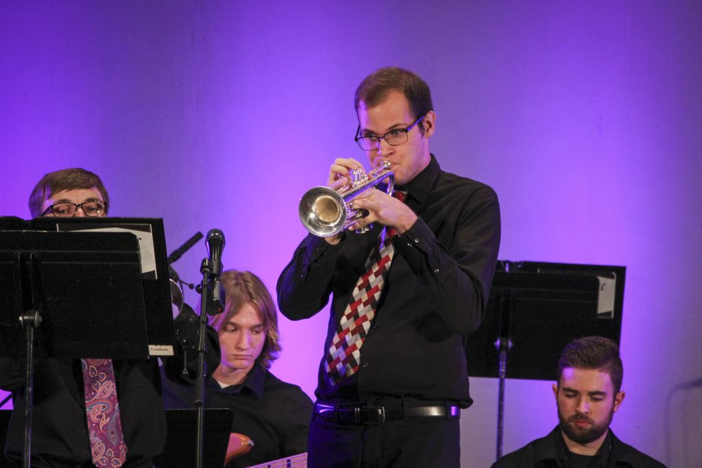 15_1003_FirstFridayLavJazz03_hs